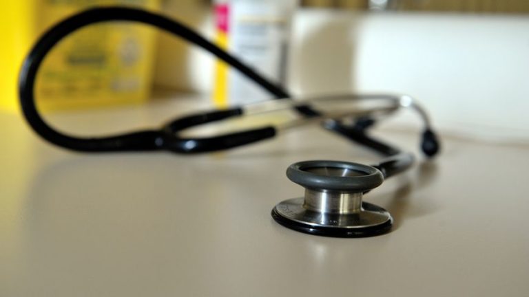 La santé n'a pas de prix | Réinventons Élancourt